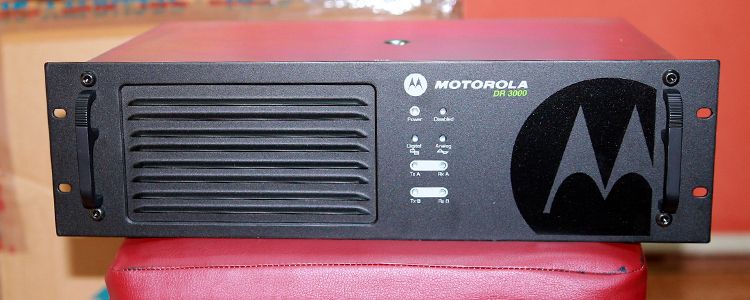 Ретранслятори Motorola для “Кіборгів”