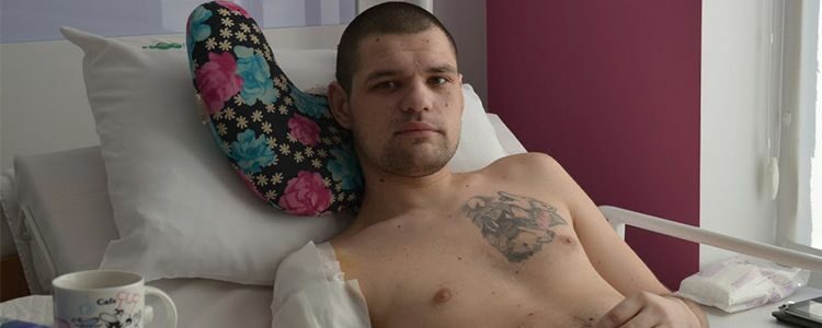 Oleg undergoes primary shoulder surgery