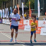 Аби зібрати гроші на спортивний протез, ветеран АТО пробіг на протезі звичайному марафон у 2 км
