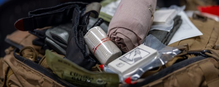 Військова аптечка (IFAK): що має входити до індивідуальної аптечки бійця